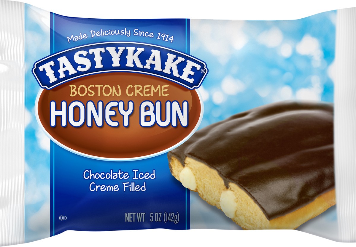 slide 4 of 7, Tastykake Boston Creme Honey Bun, 5 oz