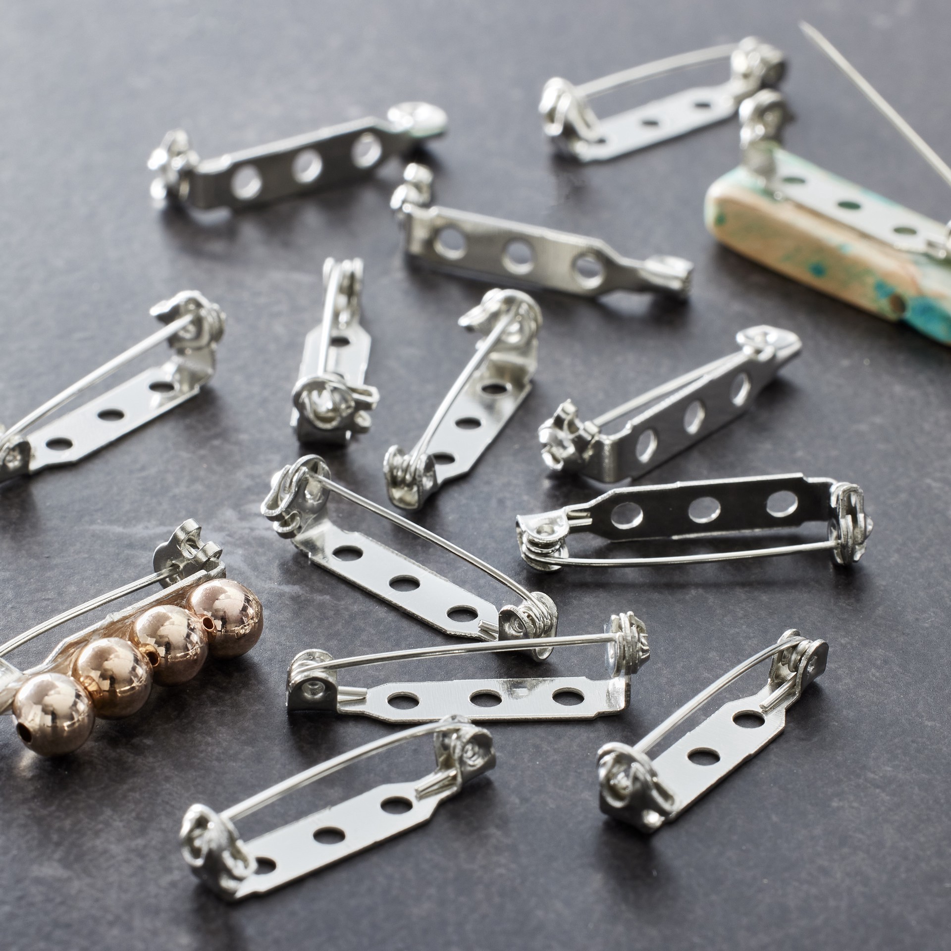 slide 2 of 2, 1" Bar Pin By Bead Landing, 1 in