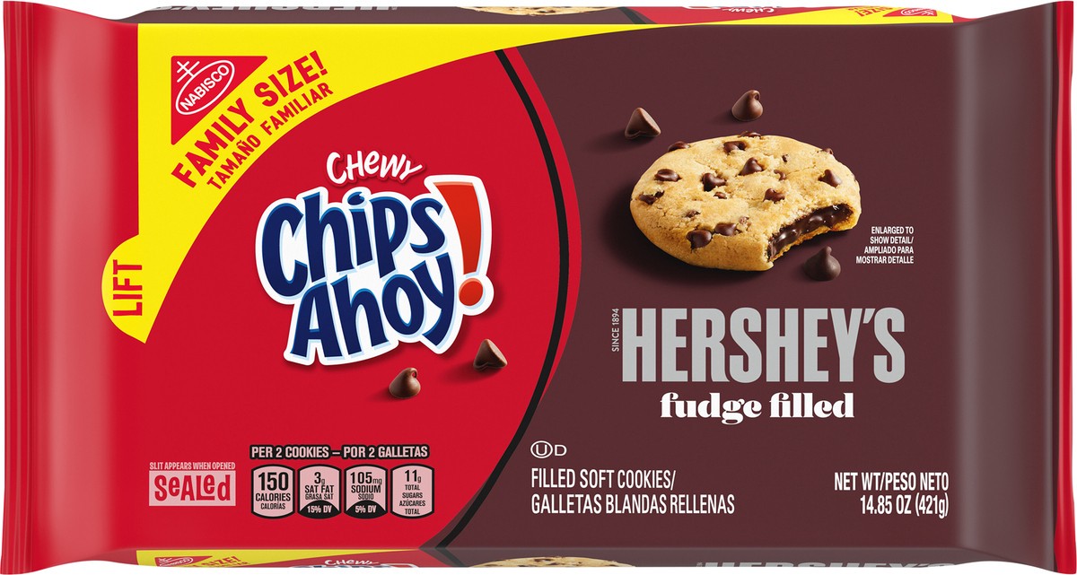 slide 6 of 9, CHIPS AHOY! Chewy Hershey's Fudge Filled Soft Cookies, Family Size, 14.85 oz, 14.85 oz