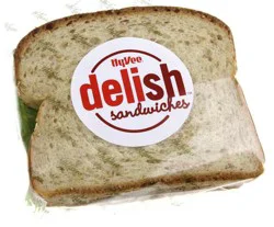 Hy-Vee Di Lusso Delish Sandwiches Roast Beef & Colby-Jack Harvester