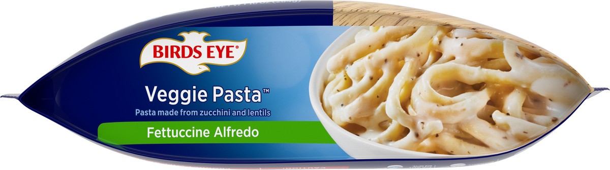 slide 4 of 8, Birds Eye Fettuccine Alfredo Veggie Pasta 10 oz, 10 oz