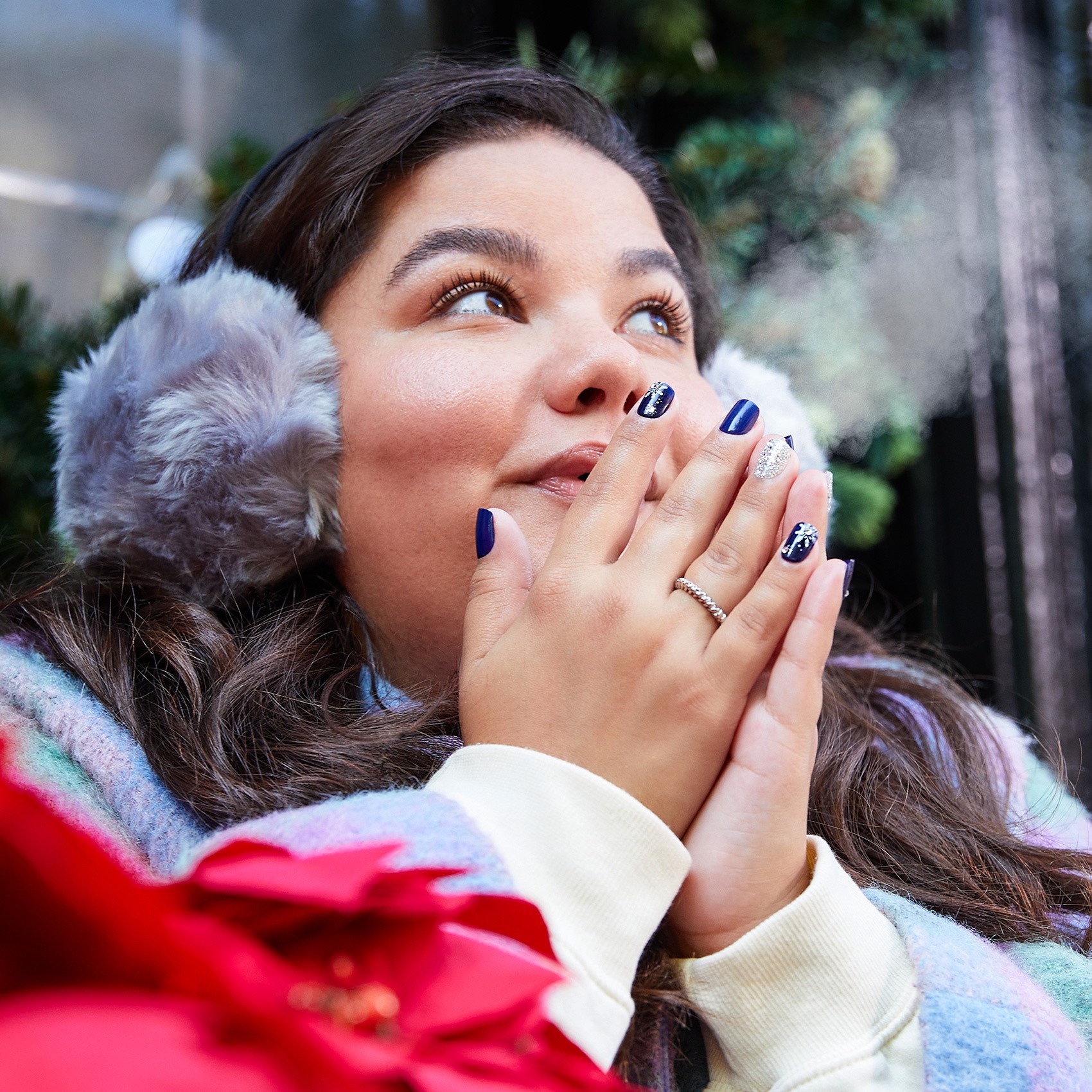 slide 3 of 5, Kiss Imprss Feas, 1 ct