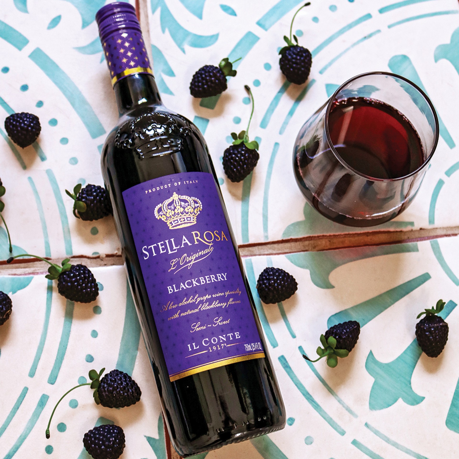 slide 3 of 9, Stella Rosa Blackberry 25.4 fl oz, 25.4 fl oz