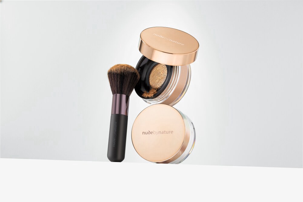 slide 3 of 5, Nude by Nature Radiant Loose Powder Foundation - W5 Vanilla, 1 ct
