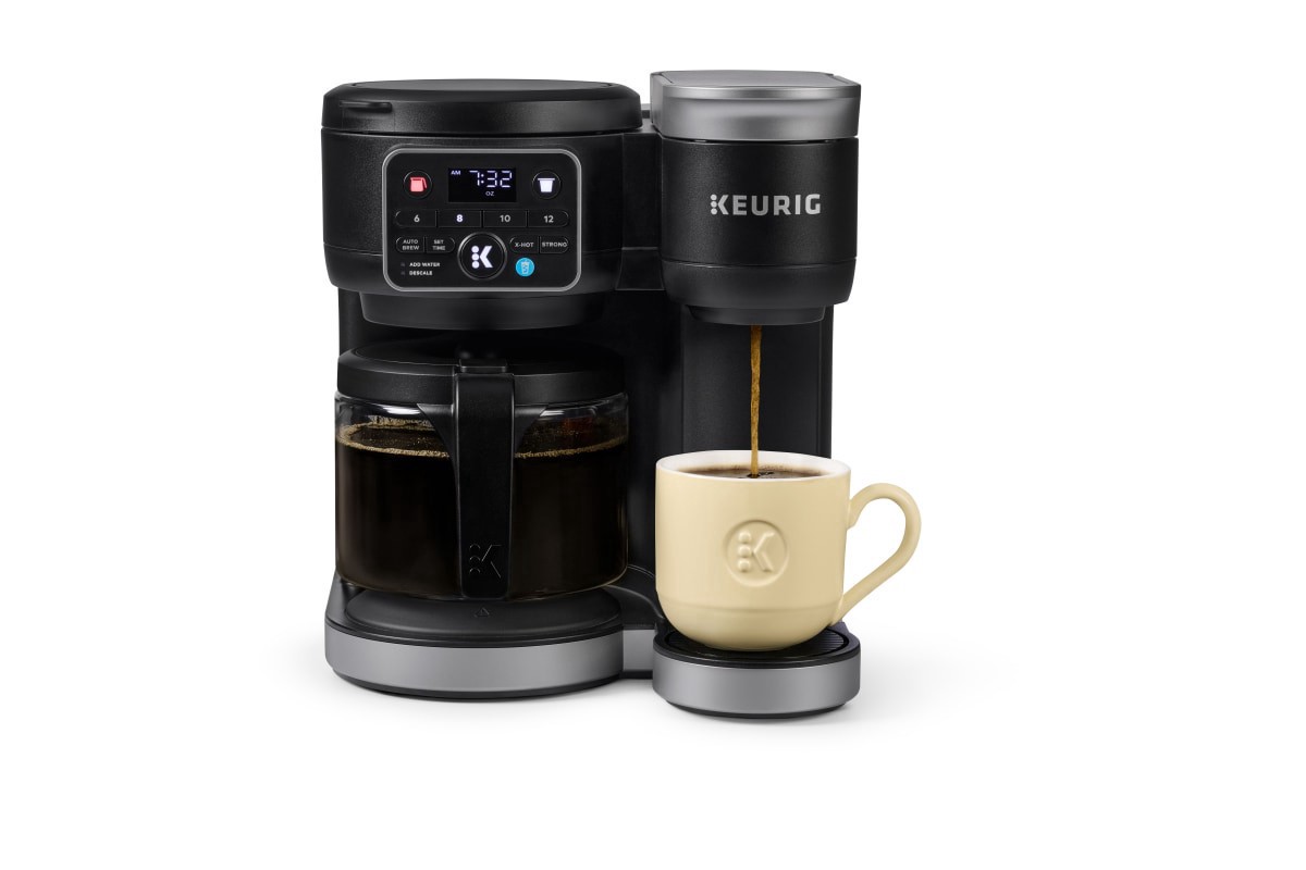 slide 1 of 17, Keurig K-Duo Black Single Serve & Carafe Coffee Maker 1 ea, 1 ct