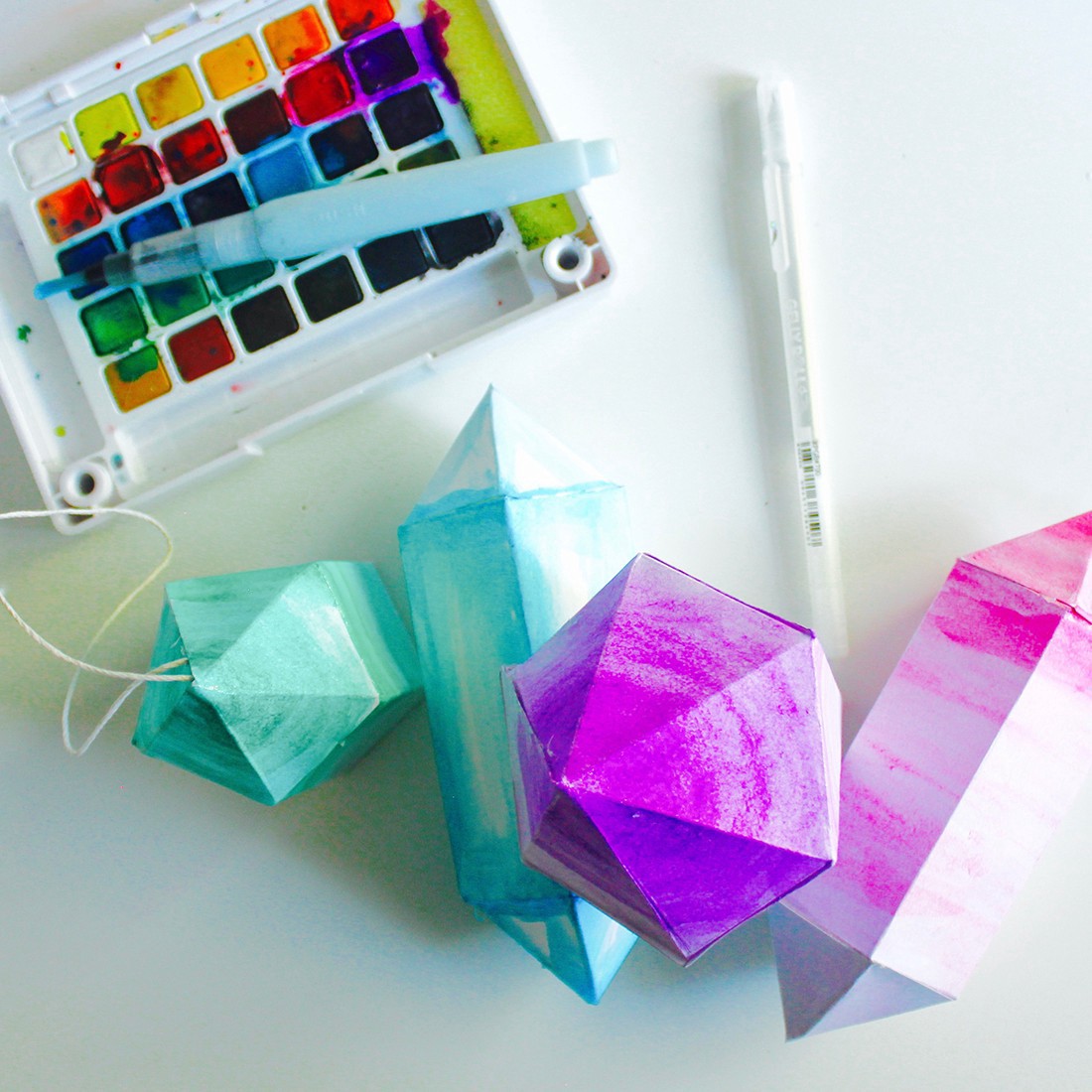 slide 6 of 7, Sakura Koi Water Colors Pocket Field Sketch Box, 6.25 in x 4.5 in x 1.13 in