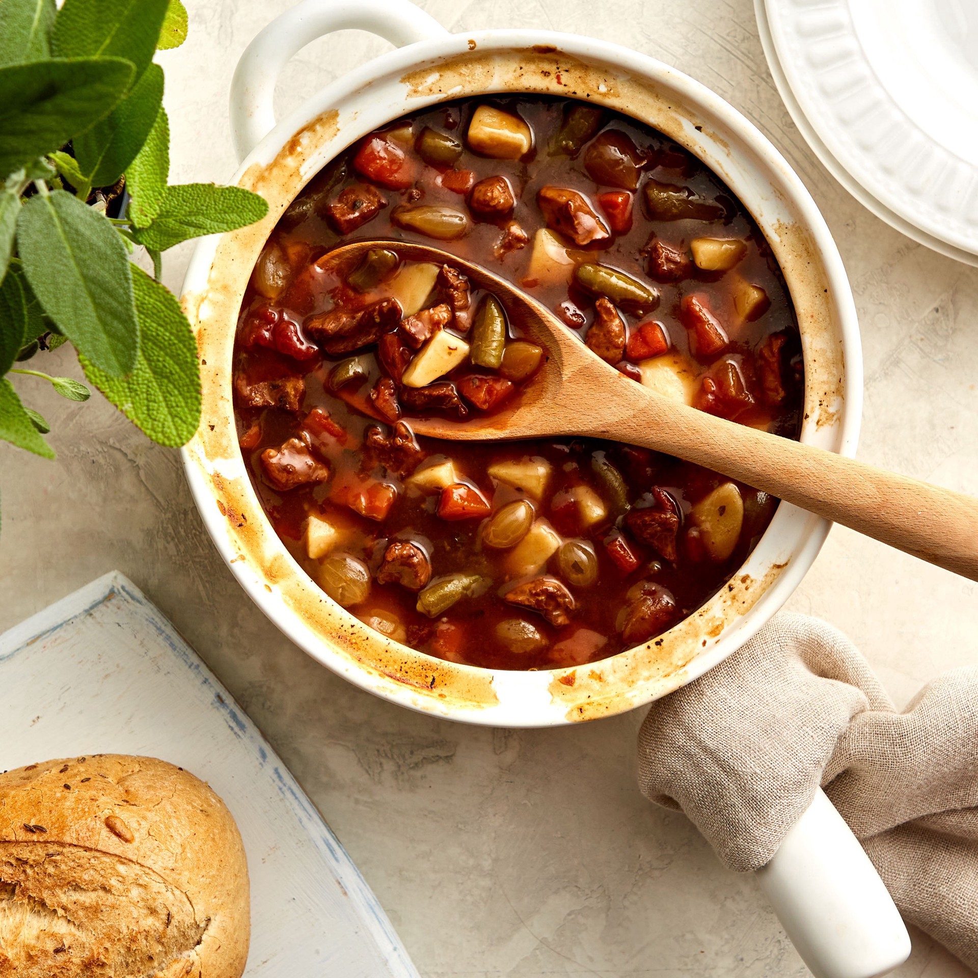 slide 14 of 19, Progresso Gluten Free Rich & Hearty Beef Pot Roast with Country Vegetables Soup - 18.5oz, 18.5 oz