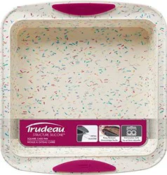 Trudeau Confetti Fuchsia Square Cake Pan