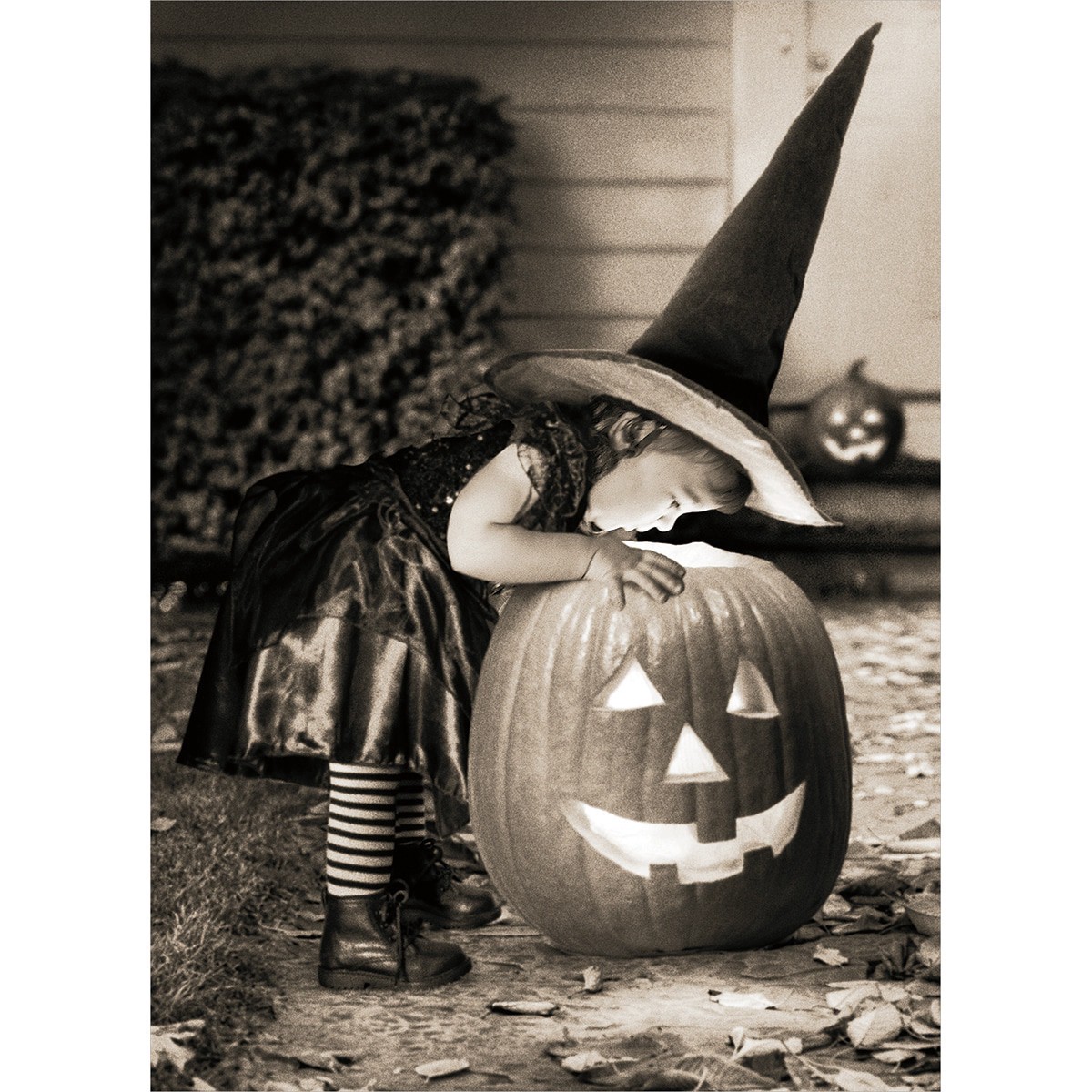 slide 1 of 1, Avanti Little Witch Look Card, 1 ct