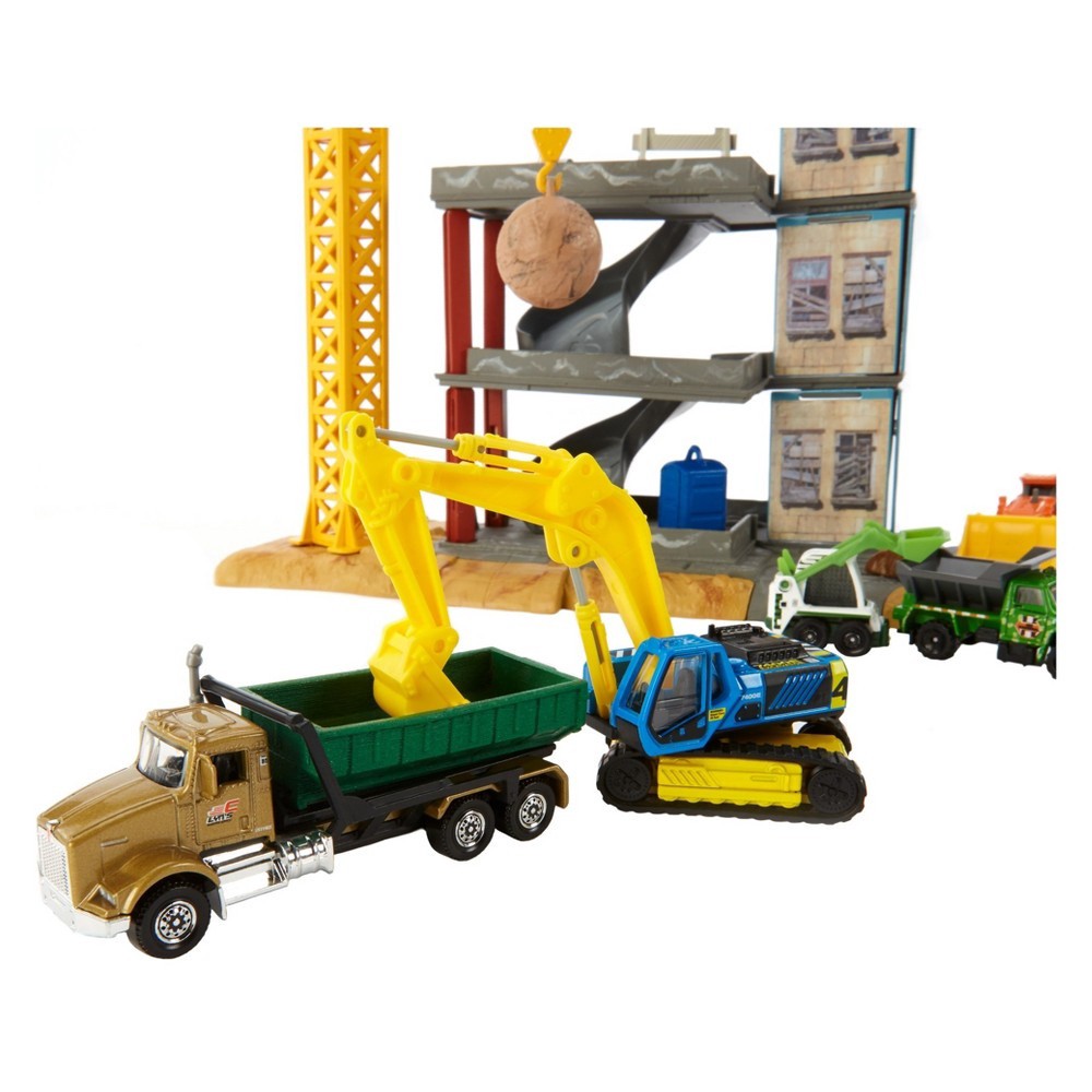 slide 11 of 18, Matchbox Downtown Demolition Playset, 1 ct