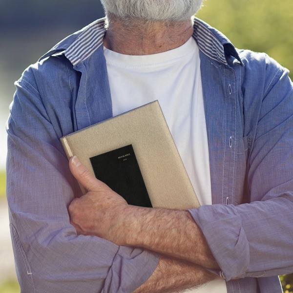 slide 4 of 10, AT-A-GLANCE® Fine Diary® 2026 Weekly Monthly Diary, Black, Pocket, 2 3/4"" x 4 1/4"", 1 ct