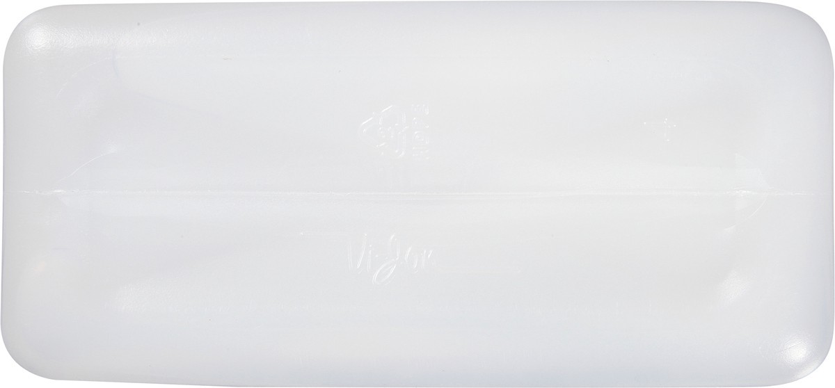 slide 4 of 17, Topcare 70% Isopropyl Alcohol, 10 oz