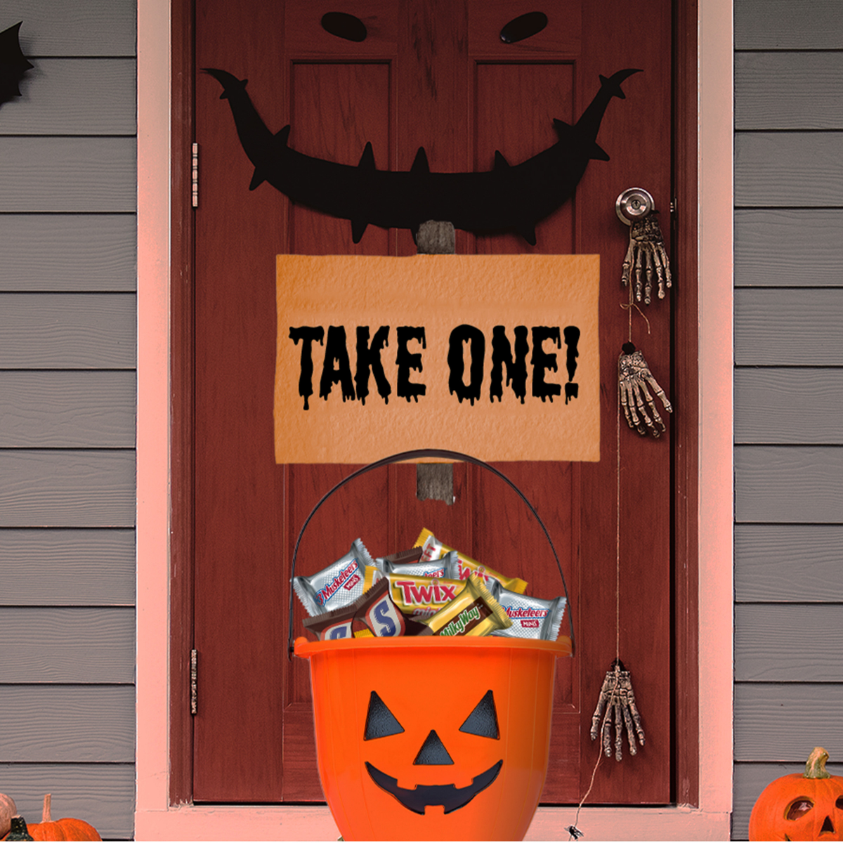 slide 4 of 8, Mars Snickers, Twix, Milky Way & 3 Musketeers Minis Halloween Candy - 30 Ct, 8.57 Oz Bag, 30 ct