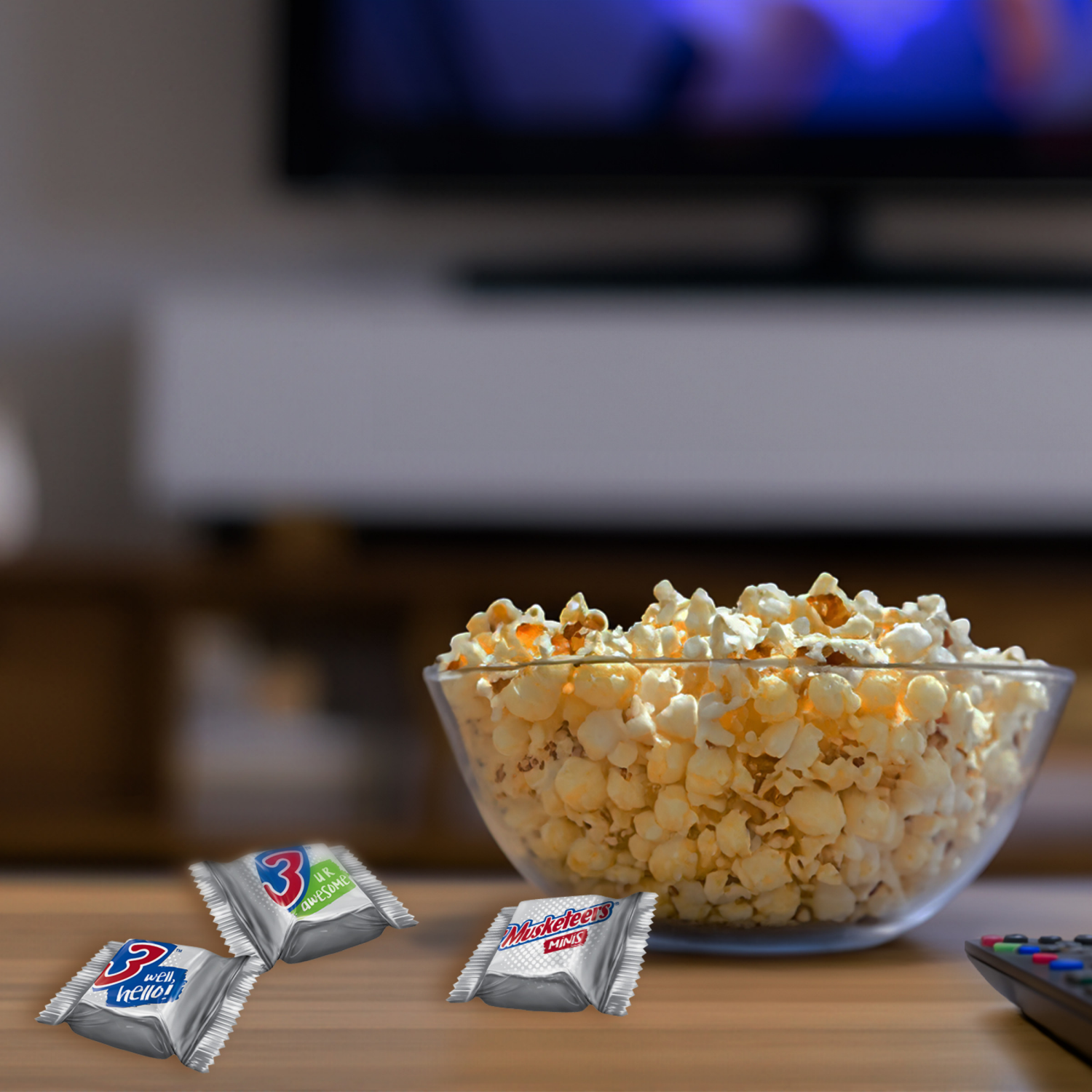 slide 3 of 8, 3 MUSKETEERS Minis Bars Sharing Size 8.4 oz, 8.4 oz