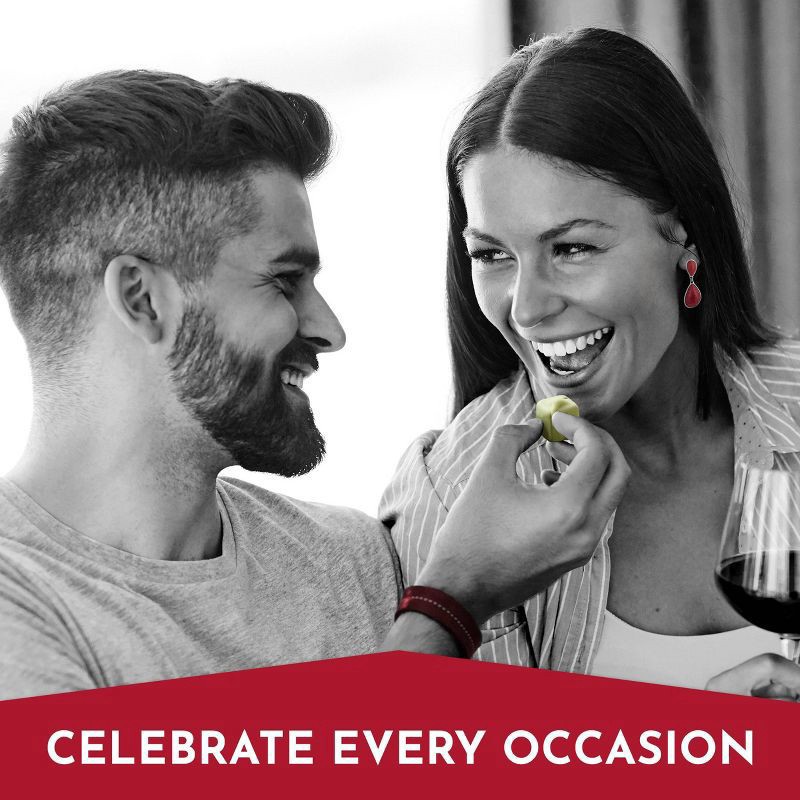 slide 6 of 8, Fannie May Candy Mint Meltaway - 7.28oz, 7.28 oz