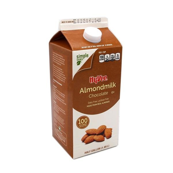 slide 1 of 1, Hy-vee Chocolate Almondmilk, 64 fl oz