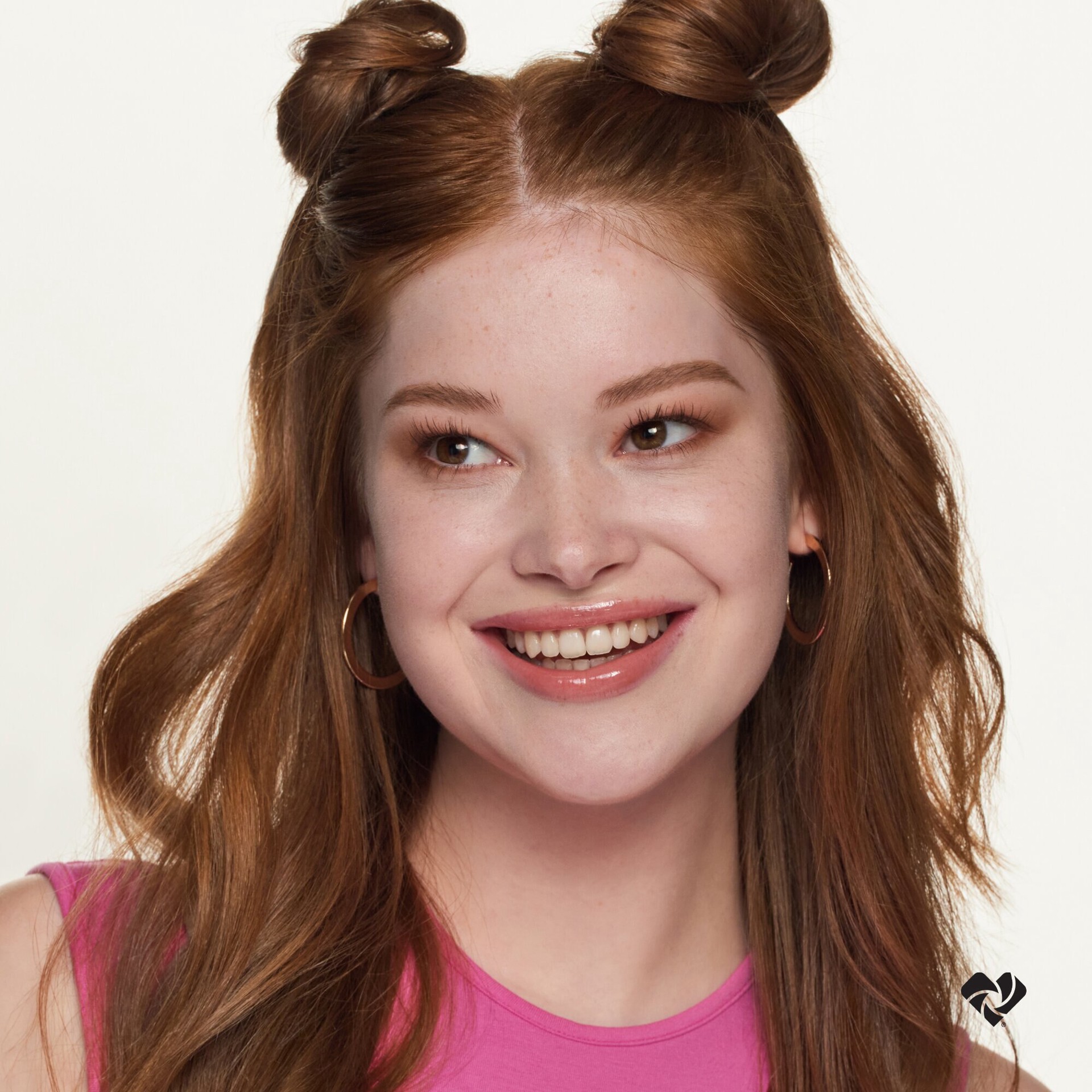 slide 4 of 8, ESSENCE Ess Hydra Kiss Oil 02, 1 ct