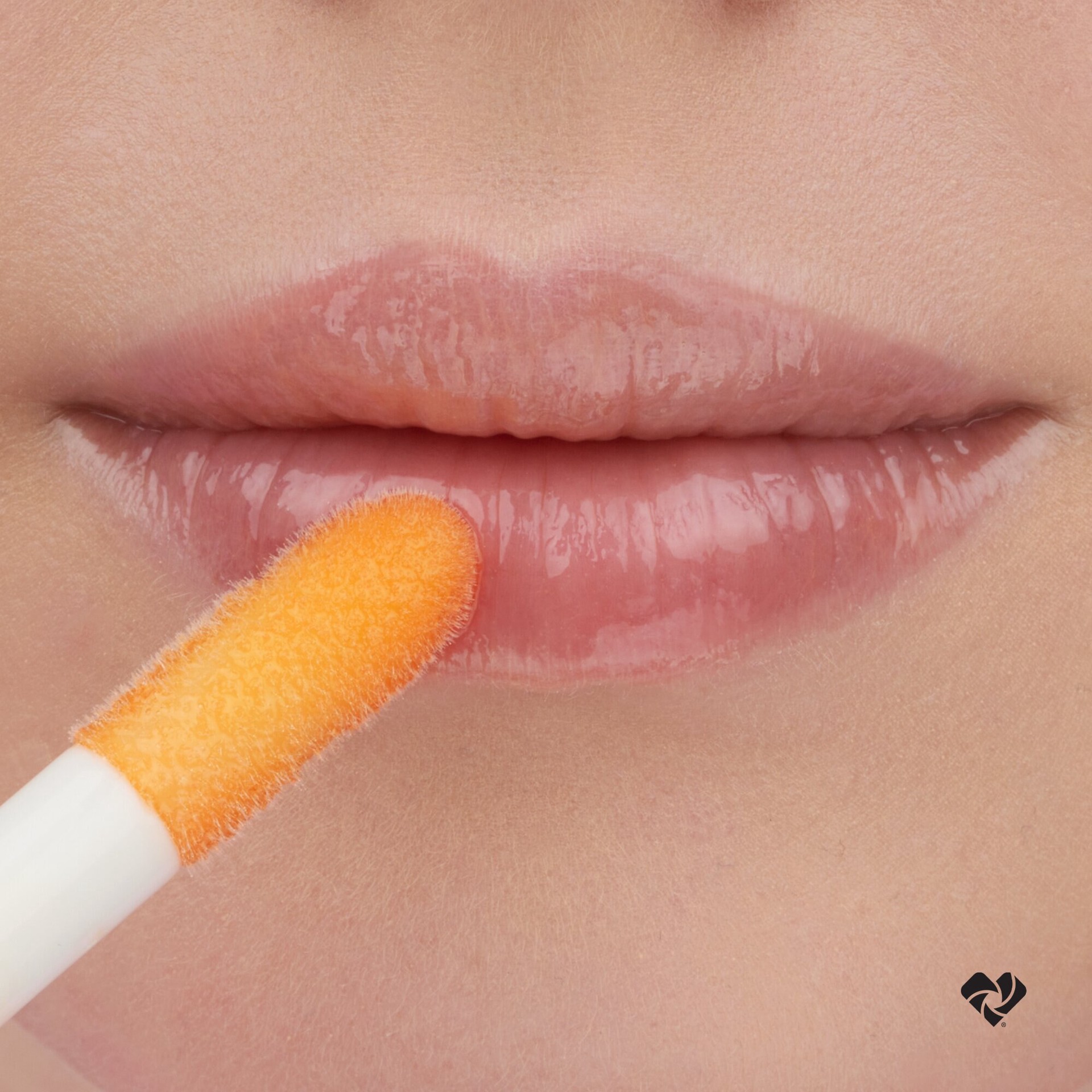 slide 7 of 8, ESSENCE Ess Hydra Kiss Oil 02, 1 ct