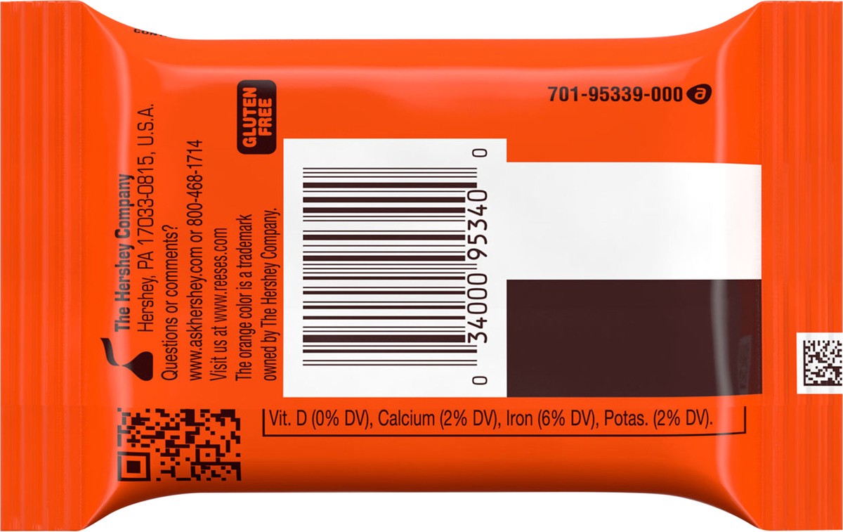 slide 9 of 9, Reese's Big Cup Chocolate Lava Milk Chocolate Peanut Butter Cups, Candy Pack, 1.4 oz, 1.4 oz