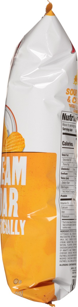 slide 6 of 9, Uncle Ray's Sour Cream & Cheddar Potato Chips 8 oz, 8 oz