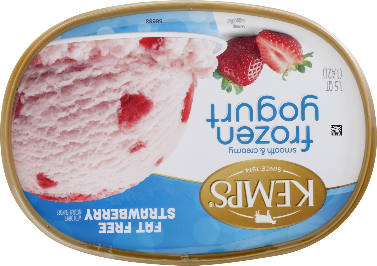 slide 9 of 9, Kemps Strawberry Frozen Yogurt Non Fat, 1.5 qt