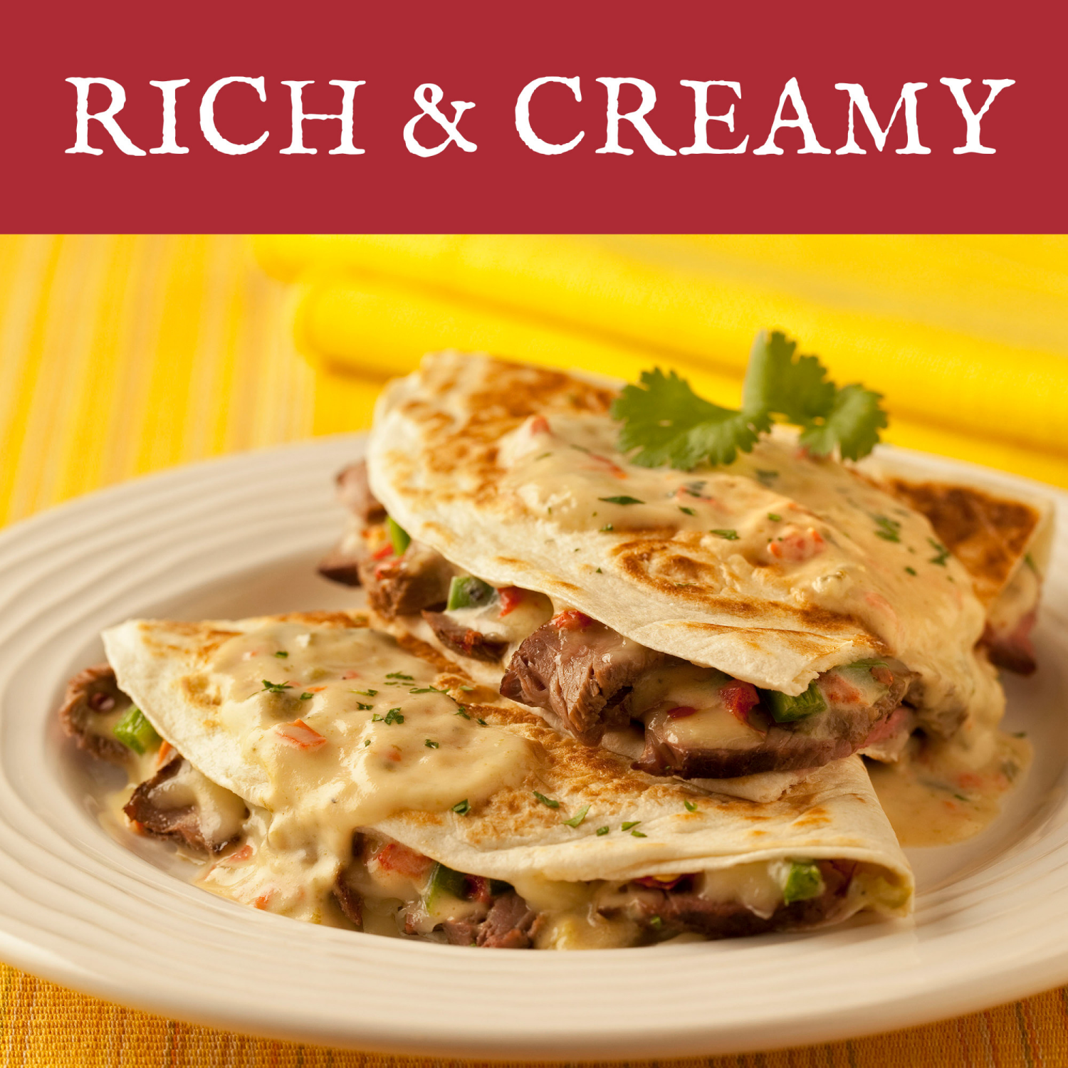 slide 6 of 8, Classico Roasted Garlic Alfredo Pasta Sauce, 15 oz Jar, 15 oz