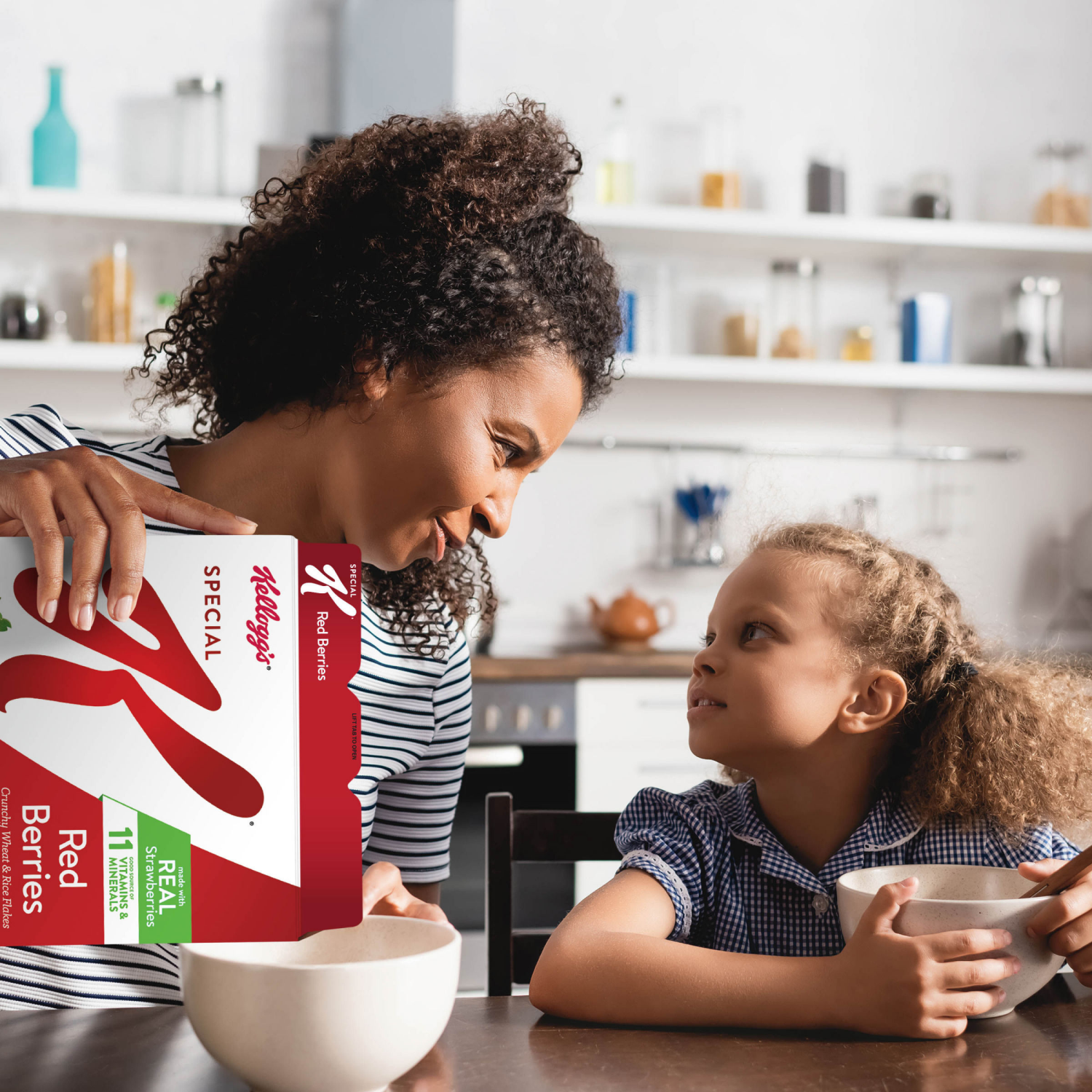 slide 8 of 8, Special K Kellogg's Special K Breakfast Cereal Red Berries, Family Breakfast, 19.2 oz, 19.2 oz