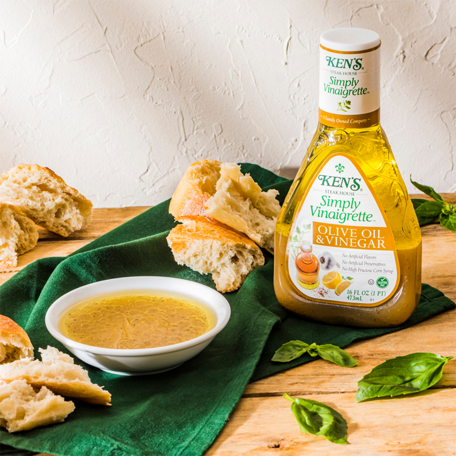 slide 3 of 7, Ken's Steak House Simply Vinaigrette Classic Oil & Vinegar Dressing 16 fl oz, 16 fl oz