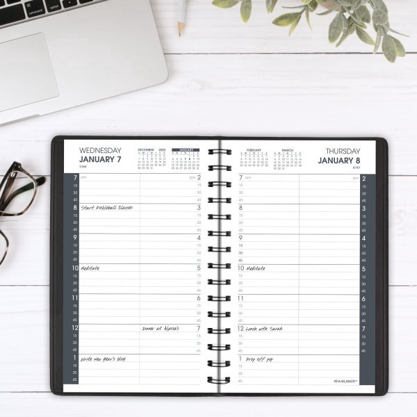 slide 5 of 10, AT-A-GLANCE® 2026 Daily Quarter-Hour Appointment Book Planner, Black, Small, 5"" x 8"", 1 ct