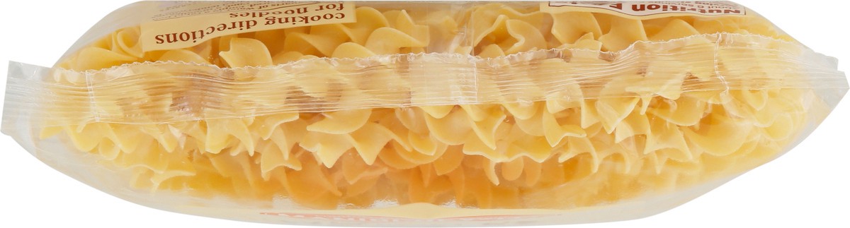 slide 6 of 9, Manischewietz Wide Homestyle Egg Noodles, 12 oz