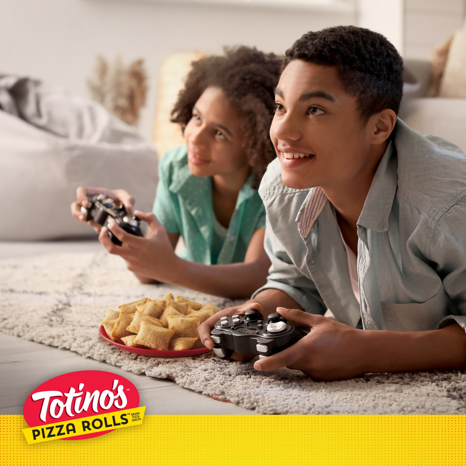 slide 5 of 8, Totino's Pizza Rolls, Triple Cheese Flavored, Frozen Snacks, 50 Rolls, 24.8 oz, 50 ct