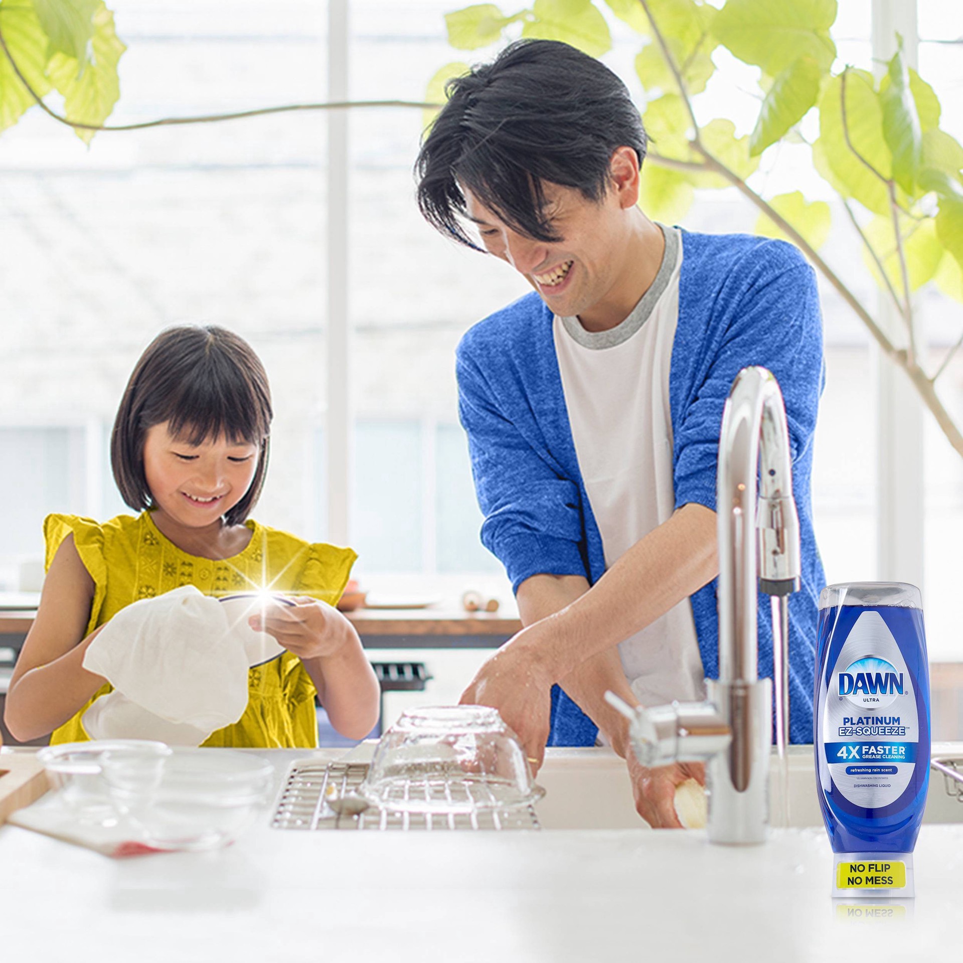 slide 8 of 10, Dawn EZ-Squeeze Platinum Dishwashing Liquid Dish Soap, Refreshing Rain Scent, 24.3 fl oz