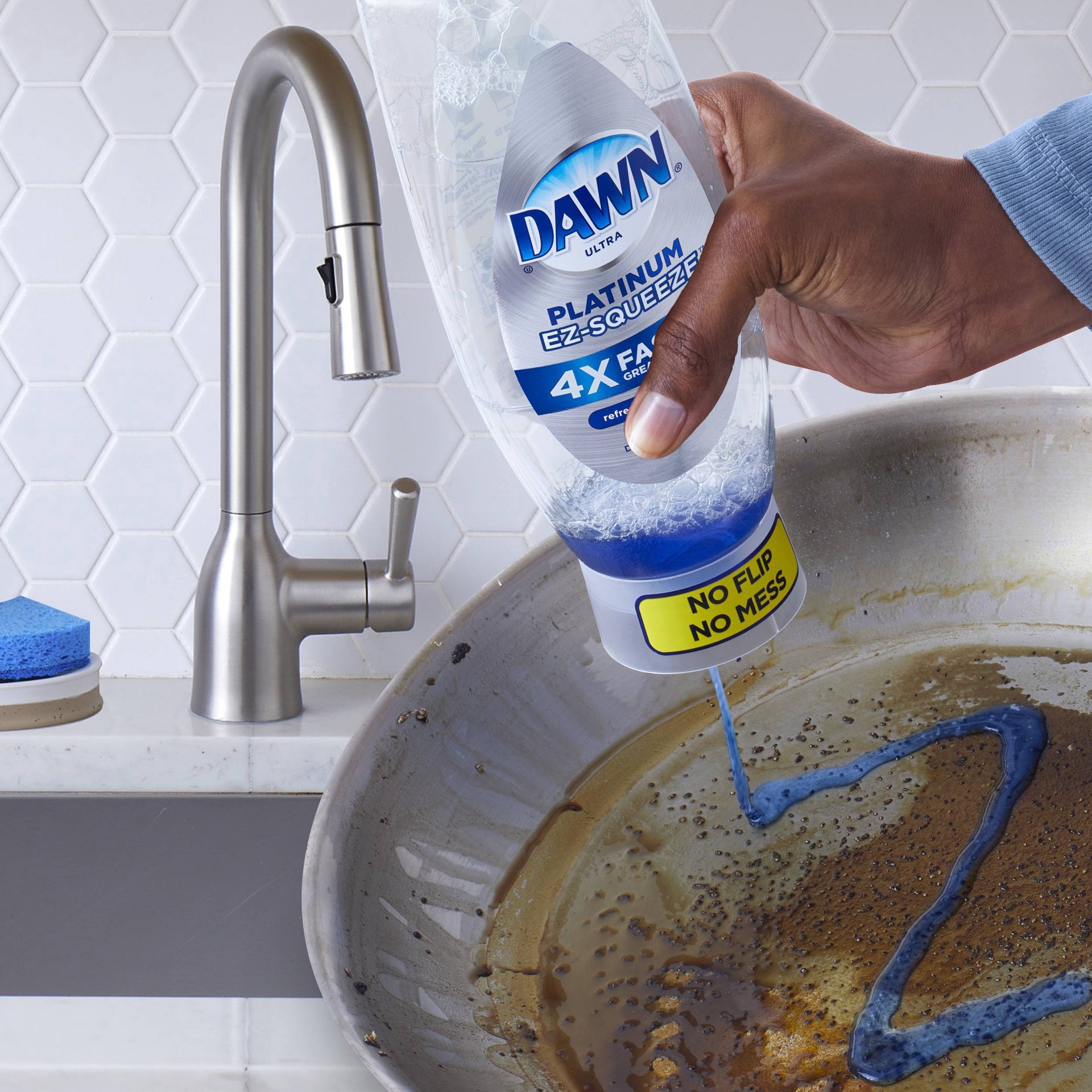 slide 5 of 10, Dawn EZ-Squeeze Platinum Dishwashing Liquid Dish Soap, Refreshing Rain Scent, 24.3 fl oz