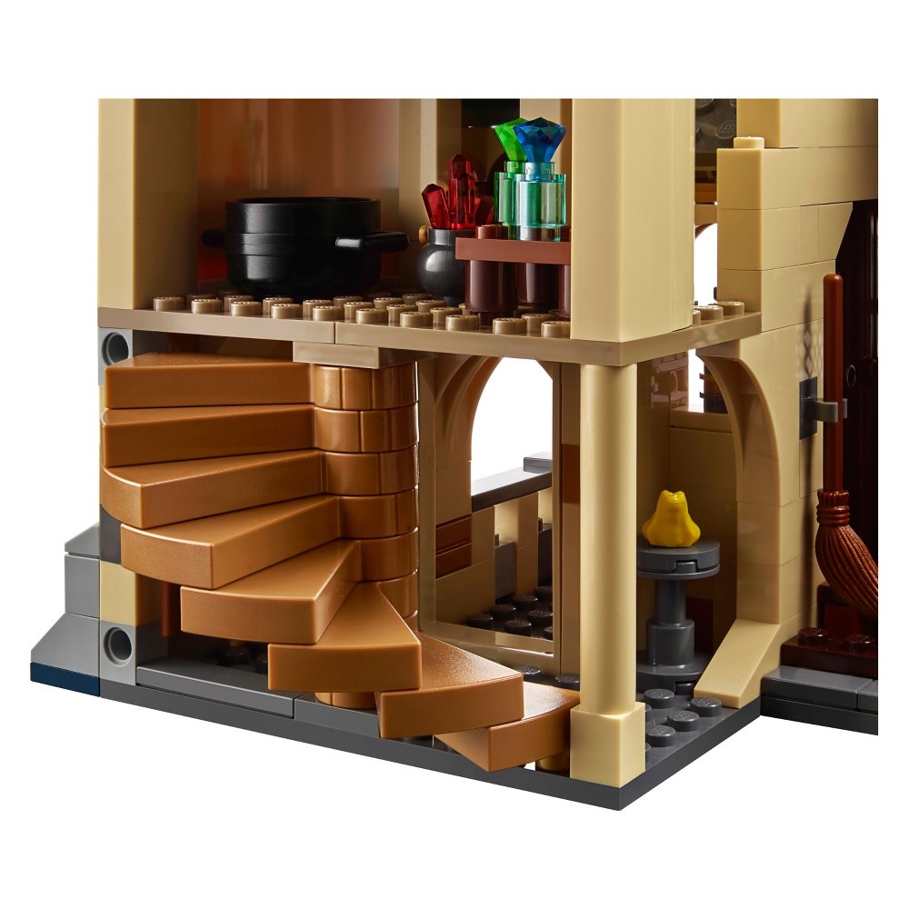 slide 2 of 11, LEGO Harry Potter Hogwarts Great Hall 75954, 1 ct