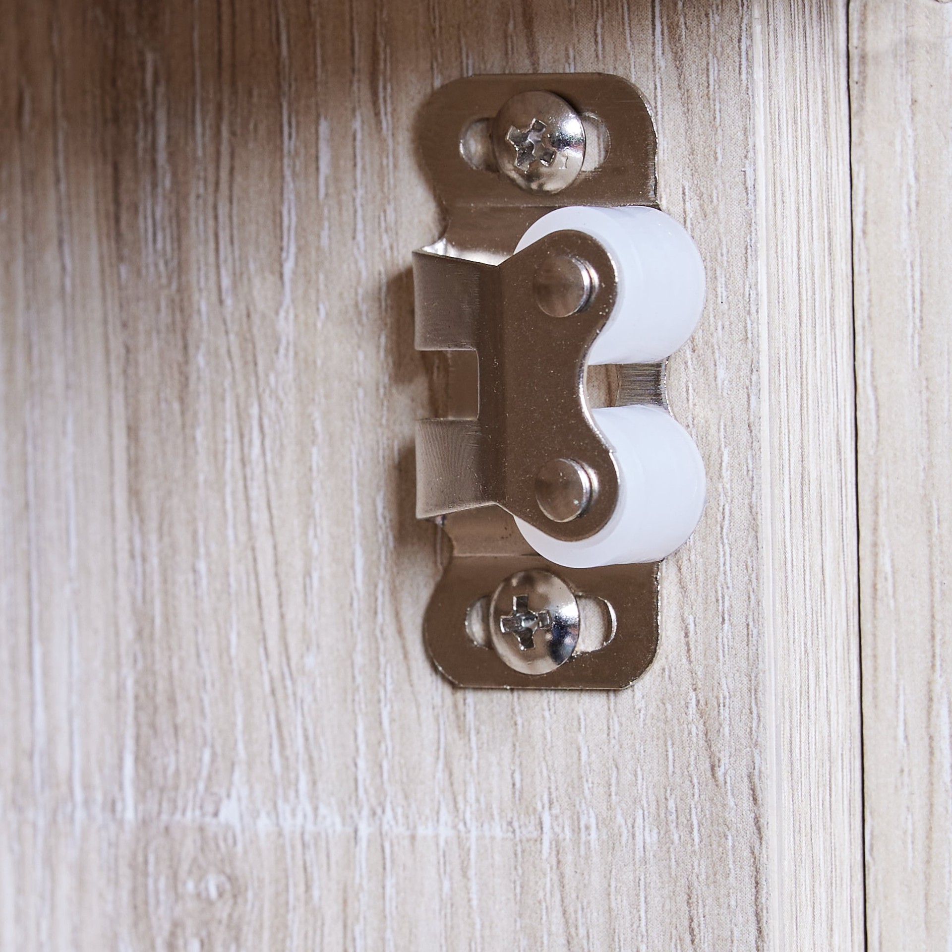 slide 5 of 6, RELIABILT 44-mm Silver Roller catch Cabinet Latch, 1 ct