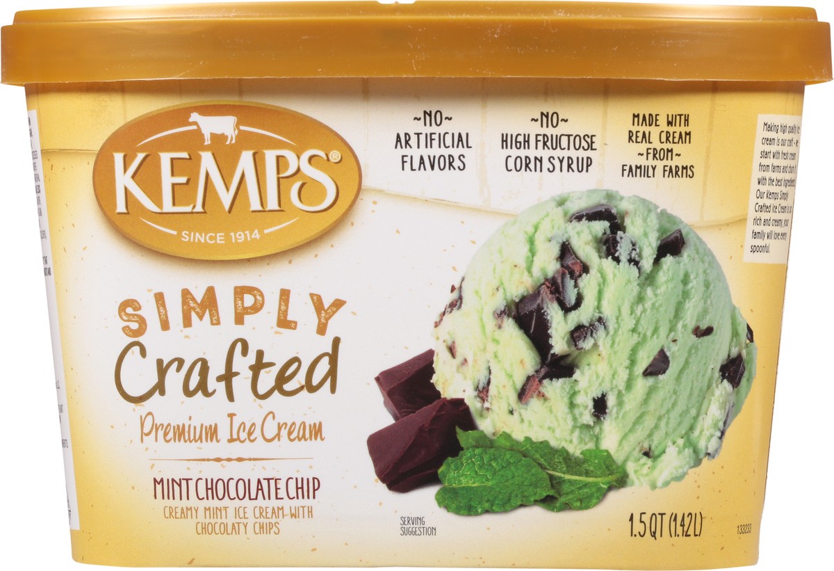 slide 6 of 9, Kemps Simply Crafted Premium Mint Chocolate Chip Ice Cream 1.5 qt, 48 oz