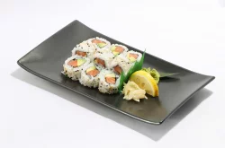 Salmon Cado Roll
