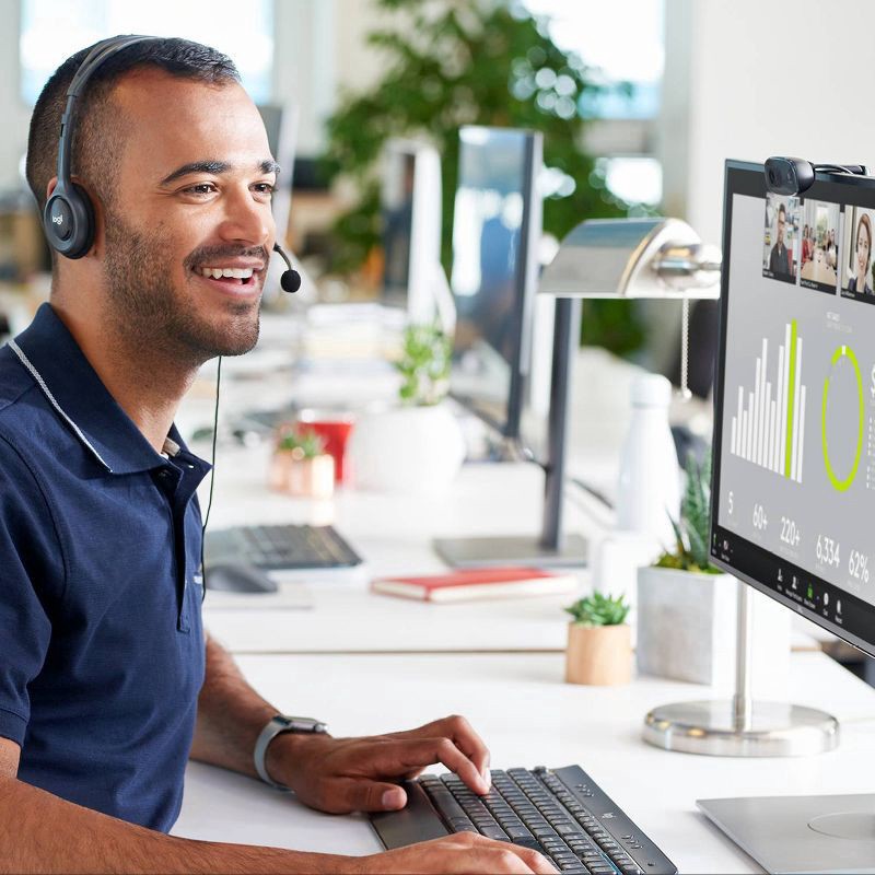 slide 7 of 8, Logitech C270 3.0MP Webcam - Black, 1 ct