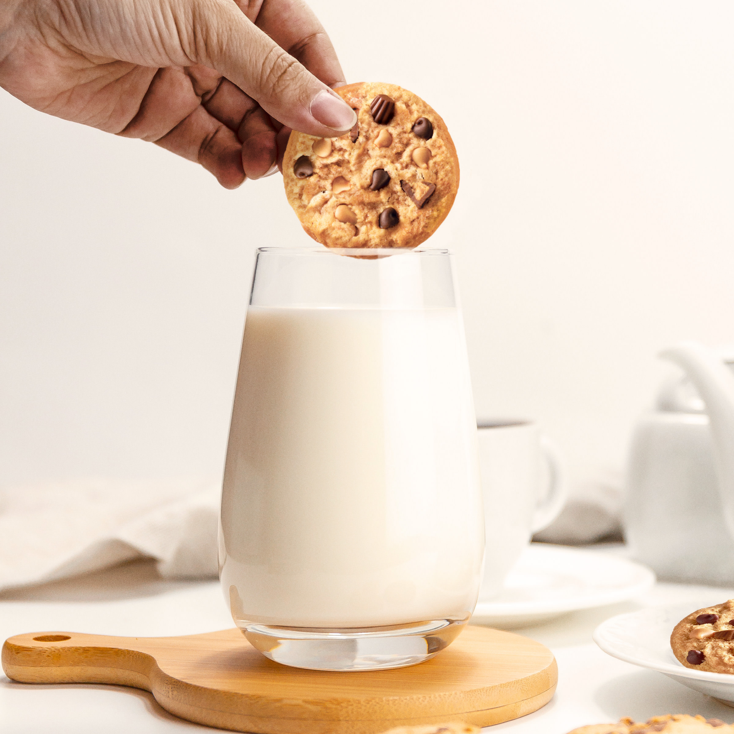 slide 2 of 5, CHIPS AHOY! Reese’s Peanut Butter Cup Chocolate Chip Cookies, 9.5 oz, 9.5 oz