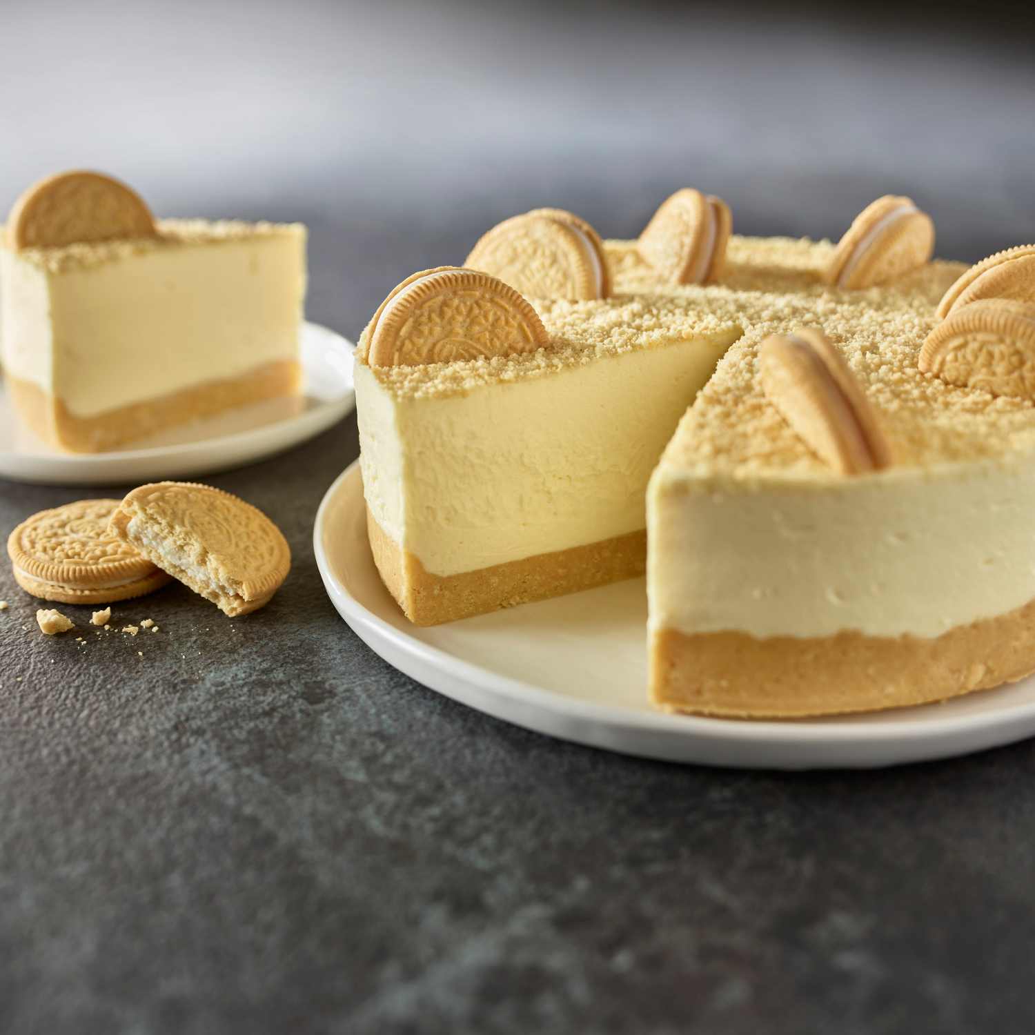 slide 2 of 5, Oreo Golden Sandwich Cookies 13.29 oz, 13.29 oz