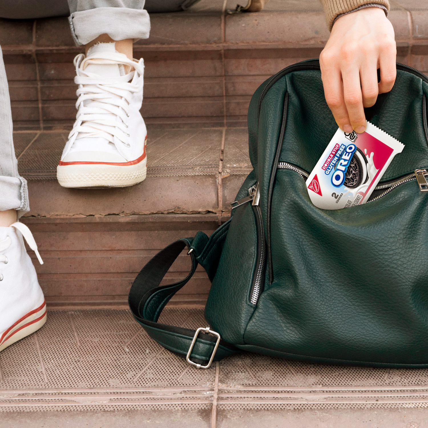 slide 7 of 8, OREO Gluten Free Original & Double Stuf Chocolate Sandwich Cookies Variety Pack, Gluten Free Cookies, 20 Snack Packs (2 Cookies per Pack), 18 oz