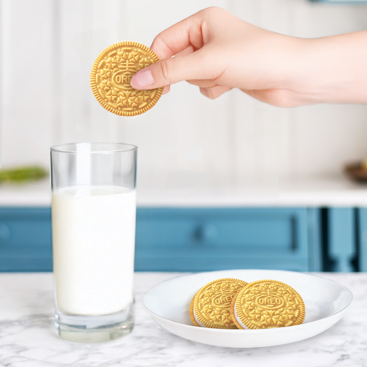 slide 2 of 5, OREO Golden Birthday Cake Creme Sandwich Cookies, Limited Edition, 10.68 oz, 10.68 oz