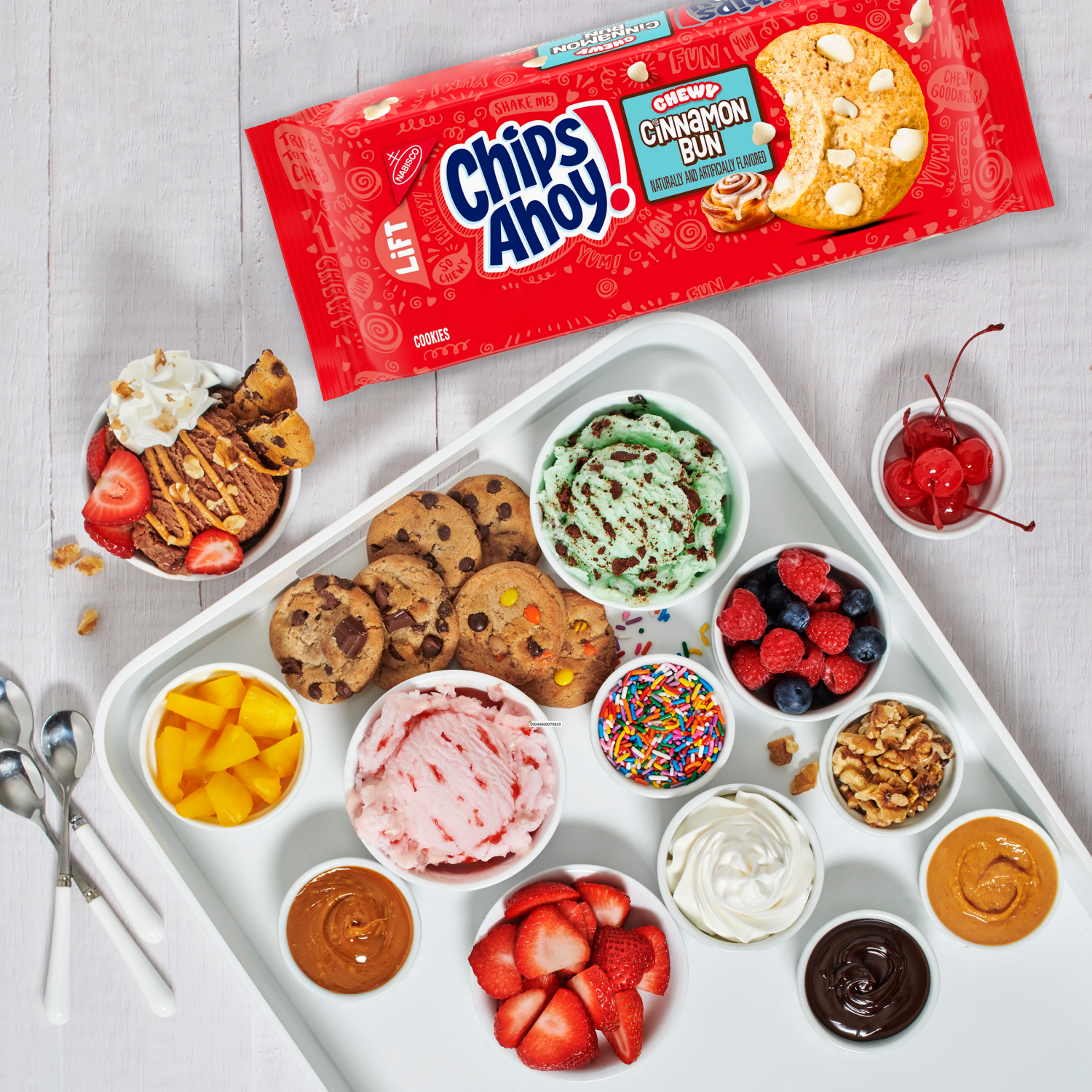 slide 2 of 8, Chips Ahoy! Cookies Chewy Cinnamon Bun 9.6 Oz, 9.6 oz