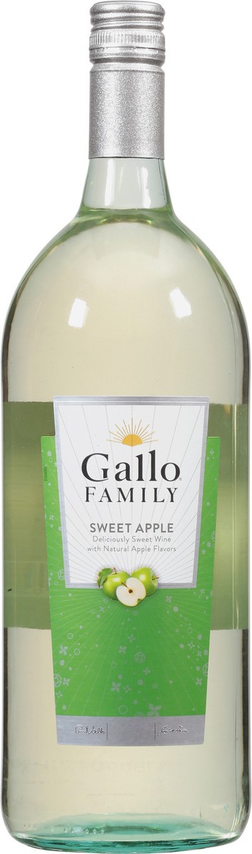 slide 3 of 10, Gallo Family Vineyards White Wine, 1.50 liter