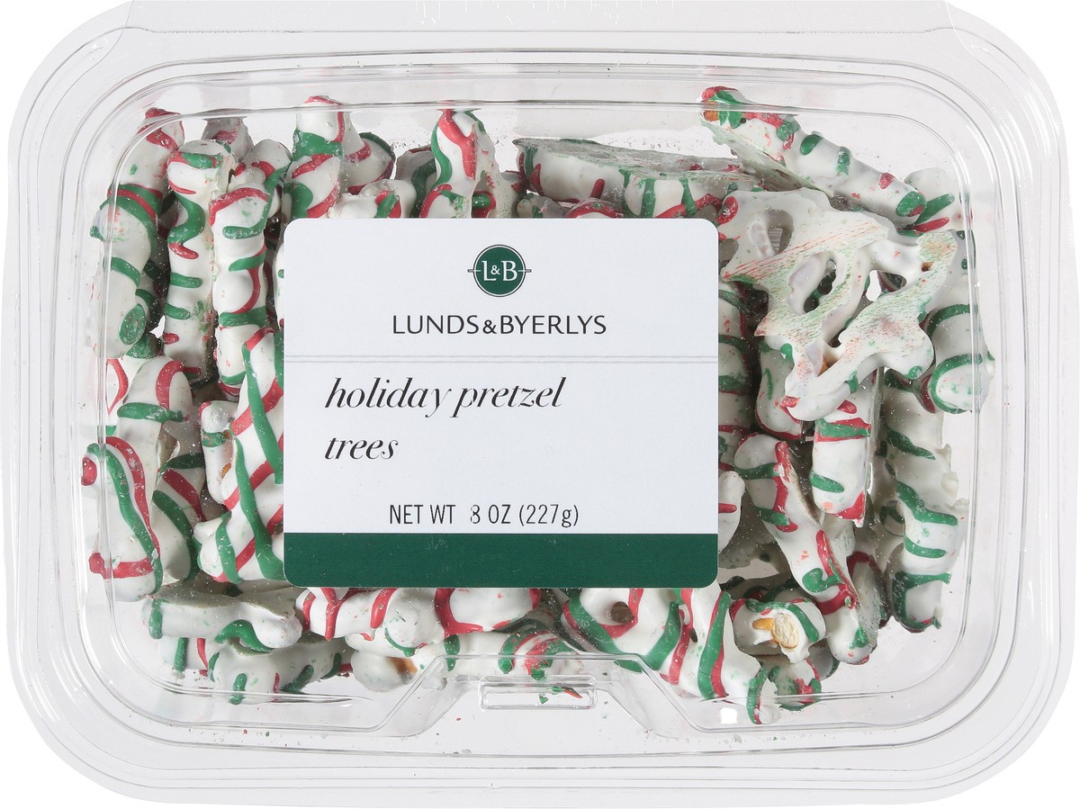 slide 7 of 14, Lunds & Byerlys Holiday Pretzel Trees 8 oz, 8 oz