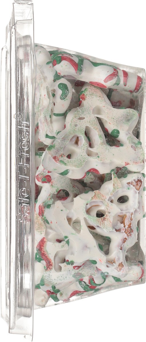 slide 3 of 14, Lunds & Byerlys Holiday Pretzel Trees 8 oz, 8 oz