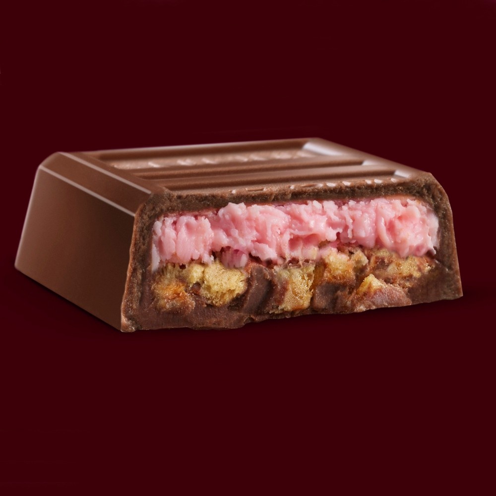 slide 3 of 7, Hershey's Waffle Strawberry Layer Crunch Wrapped Bars, 9 ct