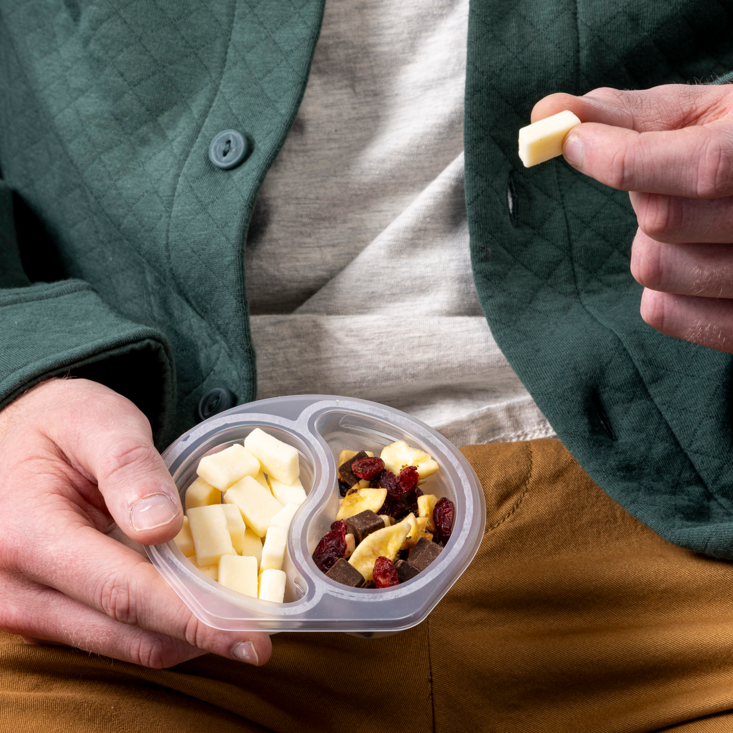 slide 6 of 8, Sargento Sweet Balanced Breaks Monterey Jack Natural Cheese, Dried Cranberries, Dark Chocolate Chunks & Banana Chips, 3-Pack, 3 ct