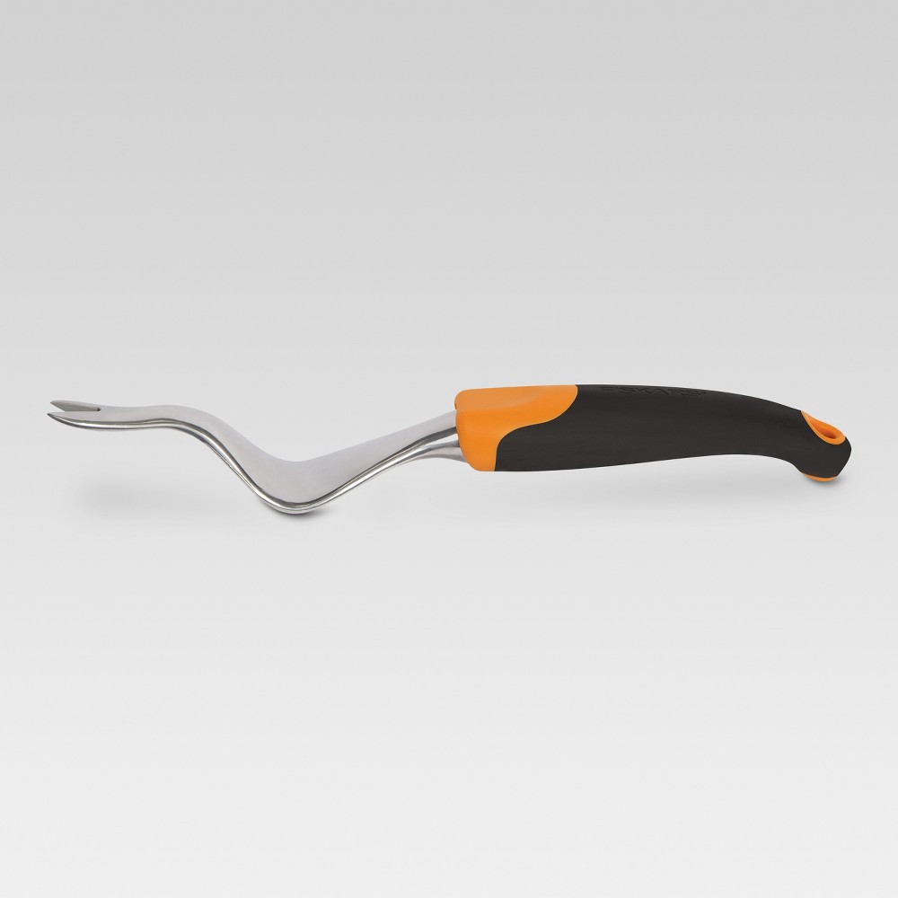 slide 2 of 2, Fiskars Ergo Weeder Scratch Tool, 1 ct