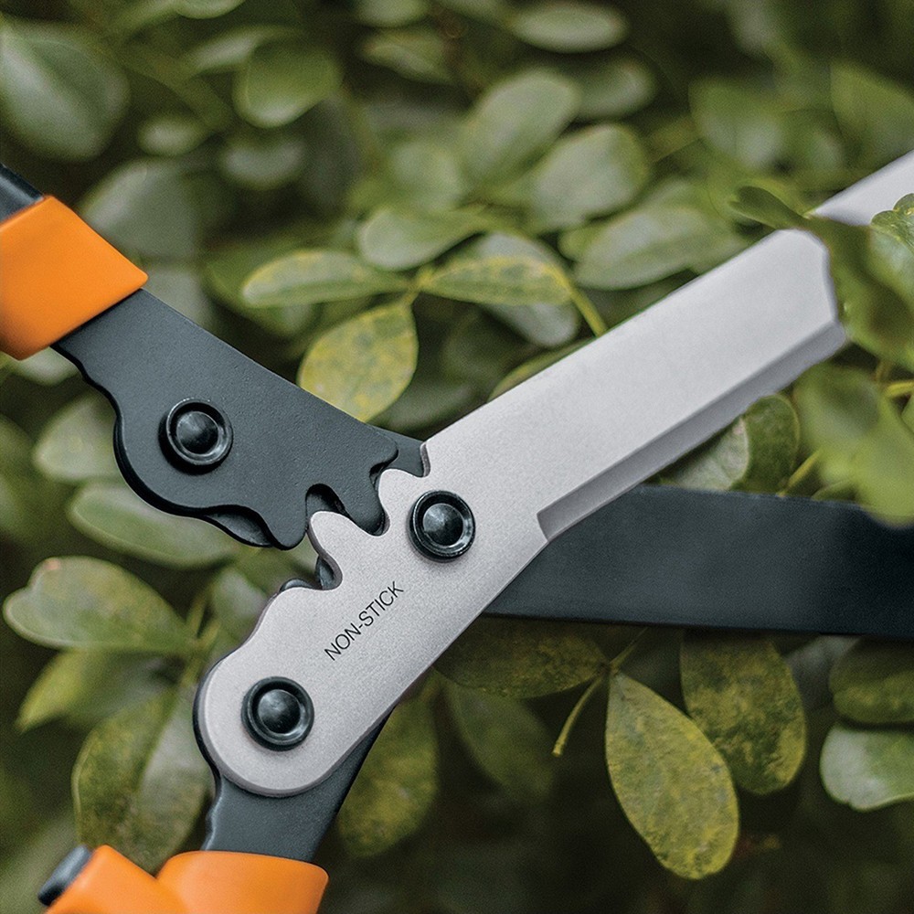 slide 4 of 4, Fiskars PowerGear 2 Hedge Shears (23"), 1 ct